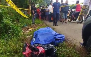 Foto : Bungkusan plastik yang membungkus bagian tubuh korban perempuan yang dimutilasi. (Dok : Kompas.com)
